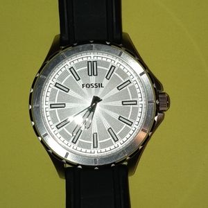 New WOT Mens Fossil Watch